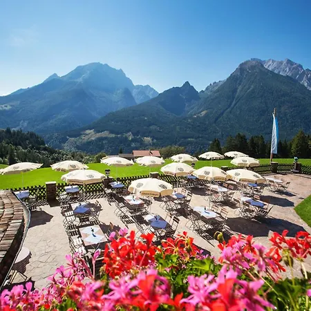 Hotel Hotel-gasthof Nutzkaser 3*