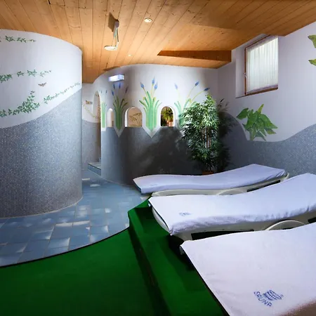 Hotel-gasthof Nutzkaser 3*