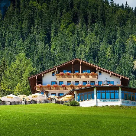 Hotel Hotel-gasthof Nutzkaser Ramsau bei Berchtesgaden