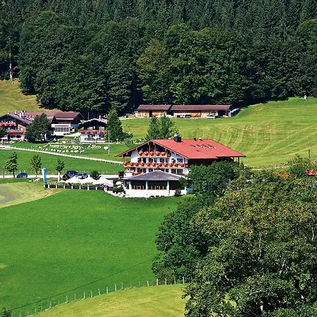 Hotel Hotel-gasthof Nutzkaser 3*